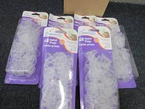6 pks of Dreambaby Outlet Plugs, 48...