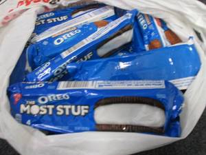 12- 3 oz Oreo Most Stuf & Gingerbre...