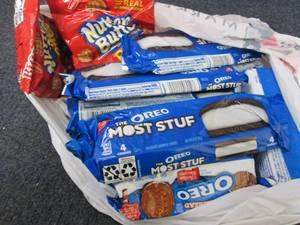 12- 3 oz Oreo Most Stuf & Nutter Bu...