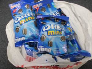 12- 3 oz Bags Oreos Minis...