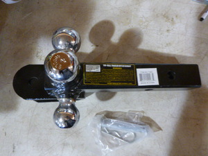lot 2 image: Tri-Bal Trailer Hitch Mount