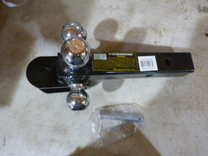 lot 3 image: Tri-Bal Trailer Hitch Mount
