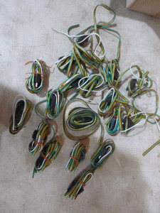 lot 34 image: 18 Trailer Wires