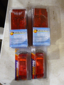 lot 73 image: StopTailTurn Lights and Clearance Lights
