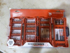 lot 147 image: Milwaukee 74 Piece Impact Drive Bit Set