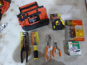 lot 166 image: Tekton Utility Tool Pouch