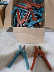 lot 173 image: Box of Pruners