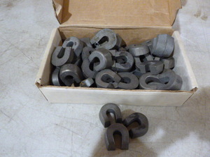lot 193 image: Box of Horseshoe Magnets