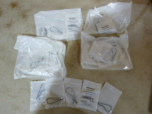 lot 199 image: 4 Bags of Hillman Hair Pin Clevis