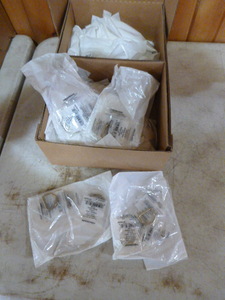 lot 208 image: Box of Hillman D-Rings