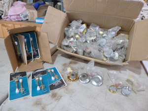 lot 211 image: Box of Door Stops