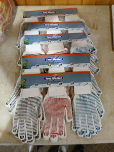 lot 212 image: 15 Pair of Tool Master Work Gloves