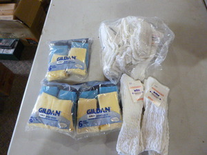 lot 372 image: Girls Socks