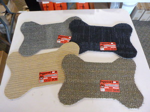 lot 416 image: 4 Pampered Pooch Food and Water Bowl Mats