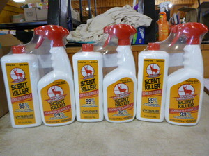 lot 269 image: 3 Bottles of Wildlife Research Center Scent Killer