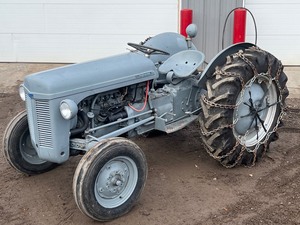 lot A-1 image: 1939 Ferguson Farm Tractor