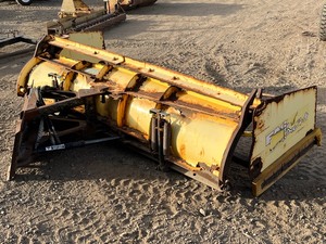lot 6 image: Snow Wolf Ultra-Series Ultra-108 Snow Plow