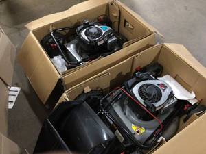 Mix Lot of 2 Lawn Mowers, Various Conditions  Review all pictures