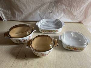 4-Pyrex Bowls No Chips Or Cracks