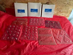 8-Candle Molds, 3-Bees Wax Rolling Kits