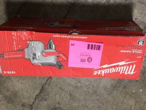 lot 20 image: Milwaukee 7.5 Amp 12 in. Hole Hawg Heavy-Duty Corded Drill Customer Returns See Terms on Auction