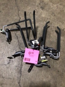 lot 32 image: Rubbermaid FastTrack Garage Multi-Purpose Hooks Customer Returns See Terms on Auction