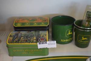 lot 26 image: John Deere Collection