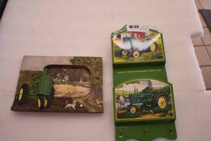 lot 34 image: John Deere Items