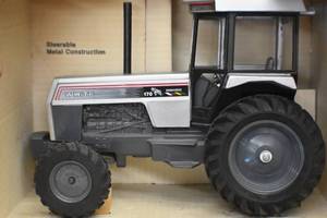lot 52 image: White Tractor