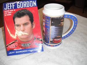 lot 21 image: Jeff Gordon 2001 Champion Mug & Book NIB