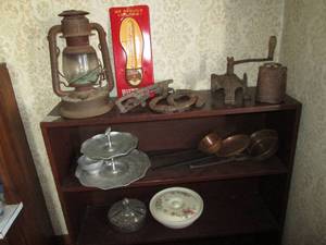 Lot of antique and vintage items in...