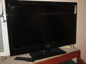 Insignia LCD TV with srs trusound H...