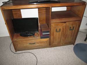 Heavy wooden TV entertainment cons...