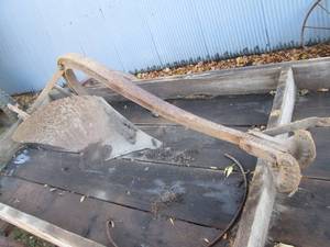 Antique and very heavy Metal horse ...