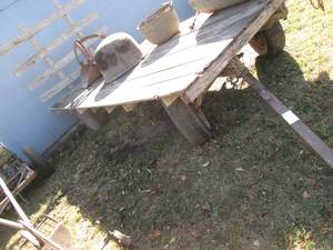 Antique farmers Haywagon. auction i...
