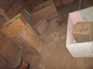 Content of Grain House Back room to...