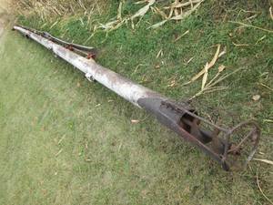 50 plus foot grain auger with 6 au...
