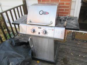 Stainless steel Char-Broil Gourmet ...
