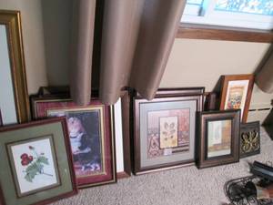 Assortment of beautiful framed pict...