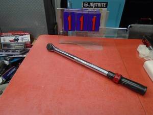 lot 111 image: Craftsman 12 drive torqe wrench. 20 - 150 lbs. Looks lightly used. As shown.