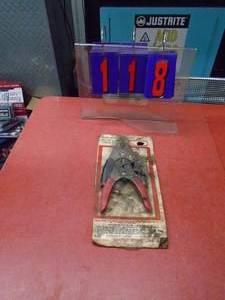 lot 118 image: Marquette parrot nose cable clamps. New in the box. Made in the usa. As shown.