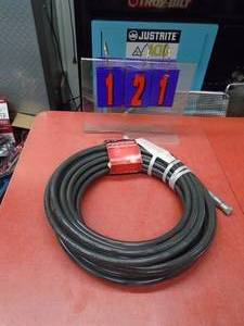 lot 121 image: Paint care 14 x 50 airless sprayer hose. As shown.