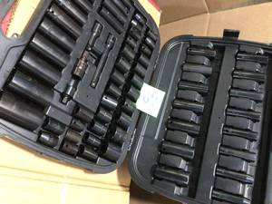 Husky 12 in. Drive SAEMetric Impact Socket Set (64-Piece)  Customer Returns See Terms on Auction