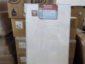 lot 22 image: Quartex Dry Erase Board 23 x 35 i...