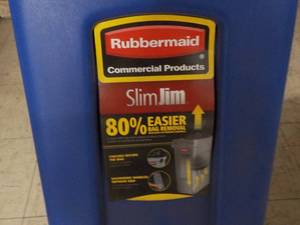 lot 43 image: Rubbermaid Slim Jim Trash Bin...