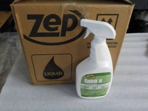lot 60 image: Case of 12 qt Spray Bottles ZEP Spi...