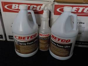 lot 68 image: 2 Gallon Jugs Betco spray Foam Ultr...