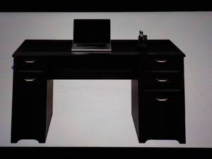 lot 84 image: Real Space Magellan Manager Desk Es...
