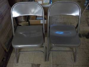 lot 92 image: Set of 2 Metal Folding Chairs...