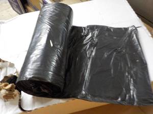 lot 123 image: Case of 30 Gallon Black Trash Liner...